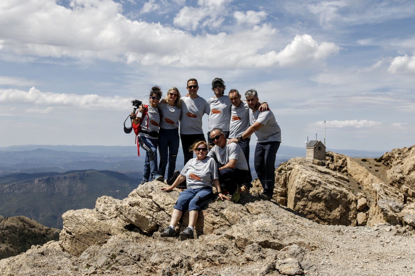 El proyecto A Pulmón arranca en la Comunitat Valenciana y corona como primera cima el Penyagolosa