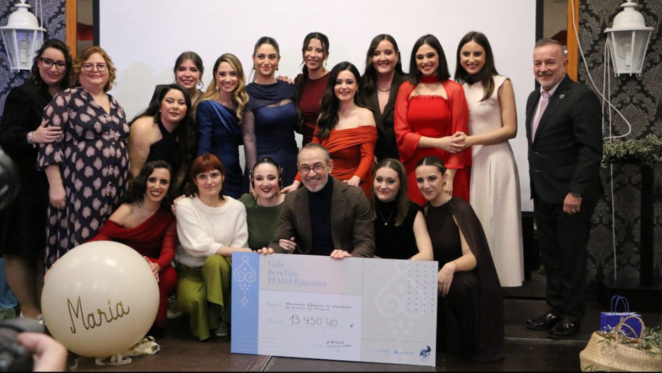 AEACaP recibe más de 13.000 euros del encuentro de Falleras Mayores de la Agrupación Rascanya